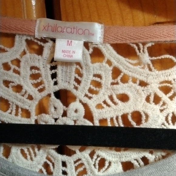 Blouse - Picture 3 of 3